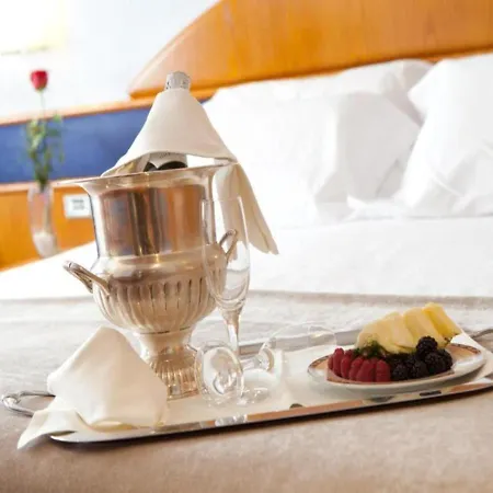 L'Hotel Rubis Apartman *